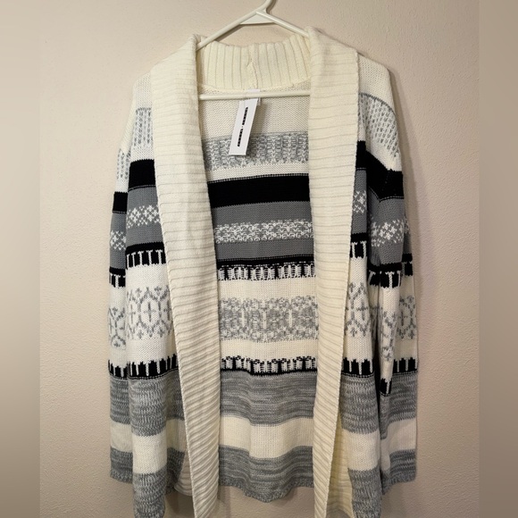 Royal & Reese Roman Open Cardigan Sweater - Picture 7 of 14